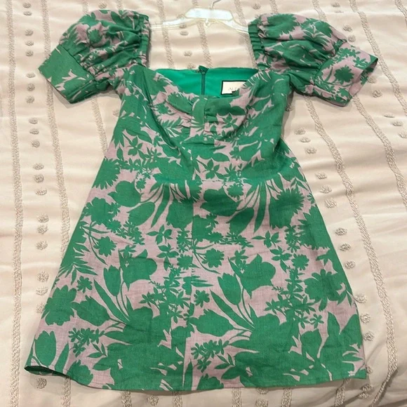 Alexis Dresses | Alexis Size Medium Green Floral Dress. | Color: Green | Size: M | Purple64875'S Closet